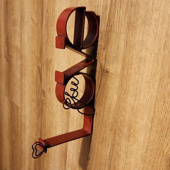 Wall Decor Red Metal 1in Long I Love You Sign For Desktop Or Hanging